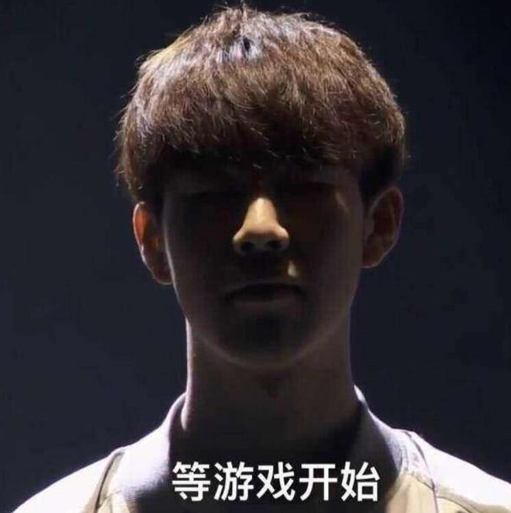 资讯最爱的M4皮肤，枫叶皮肤。手感真不错