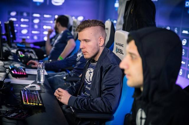 Heroic 签约 Chr1zN 替换 LNZ