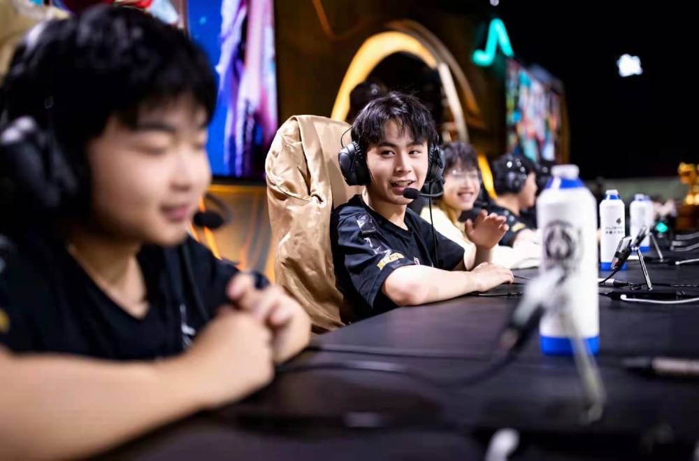 Snappi赛后：面对MOUZ，我们表现已相当不错