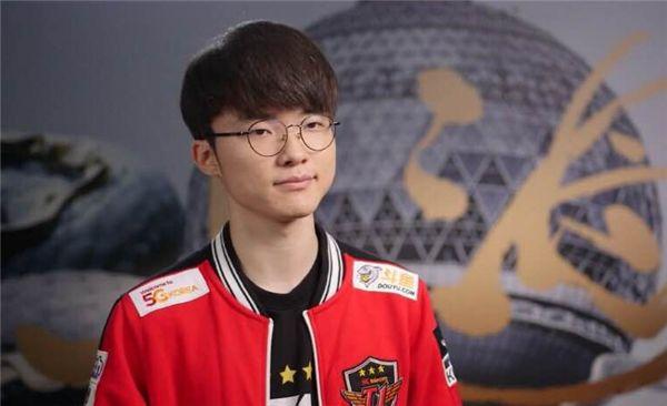 DOTA2双冠王Ana和Topson加入T1？